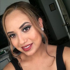 Meet your Posher, Luisa